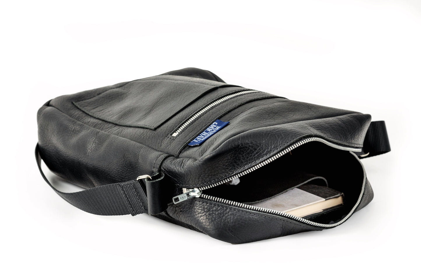 THE PERSISTENCE FLIGHT BAG